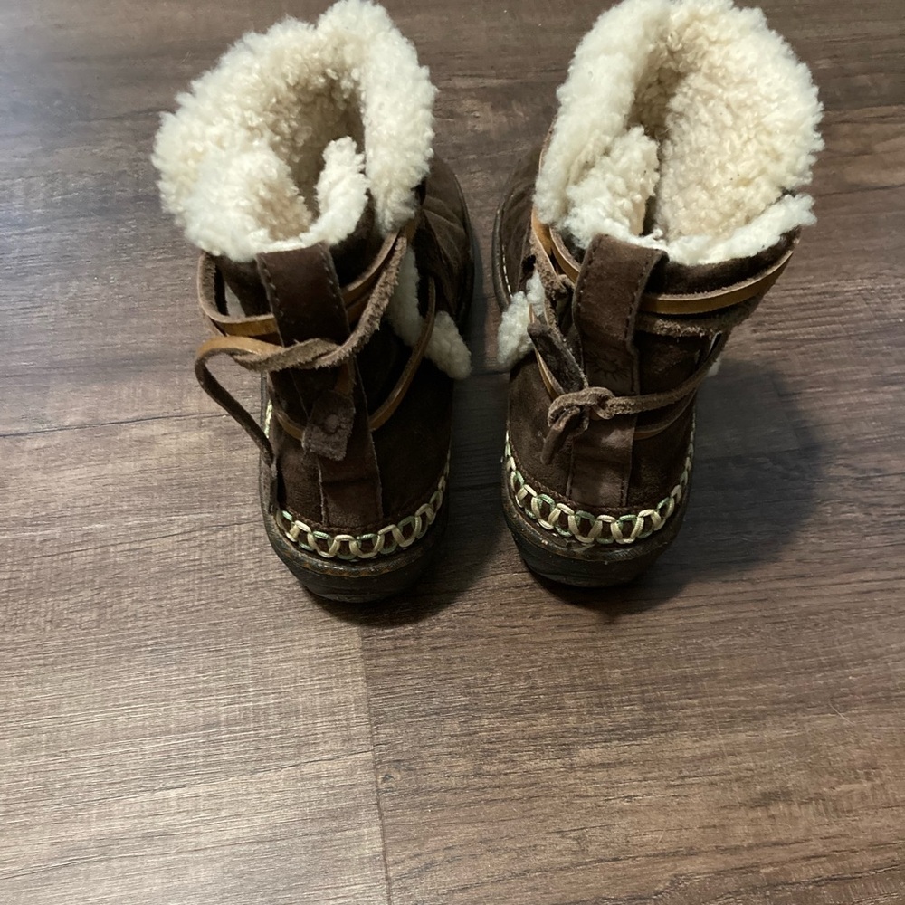 UGG Cove Ankle Boots Womens 7 Brown Suede Sherpa - Picture 3 of 6